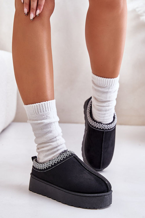 Snow boots