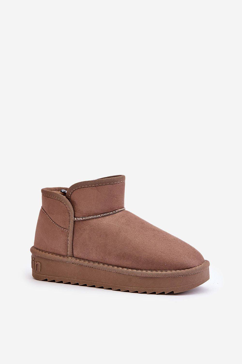 Snow boots