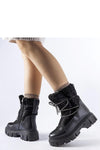 Snow boots