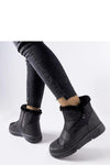 Snow boots