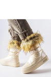 Snow boots