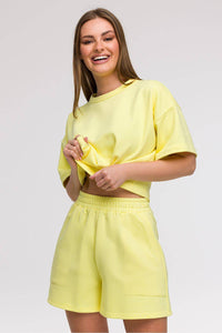 jaune