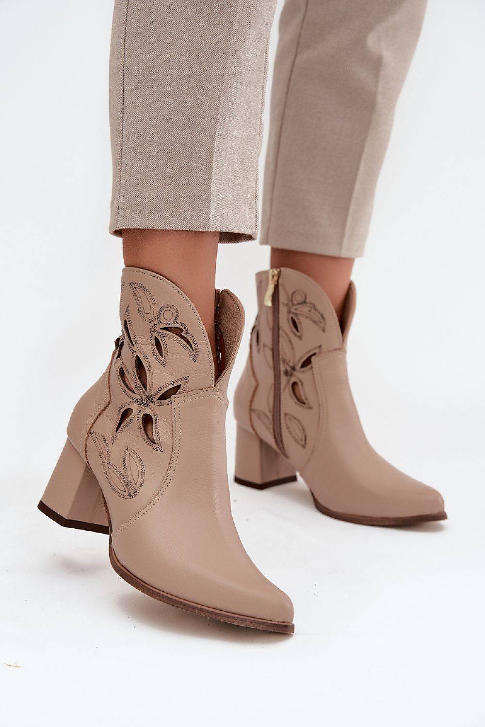 Heel boots model 219129 Step in style