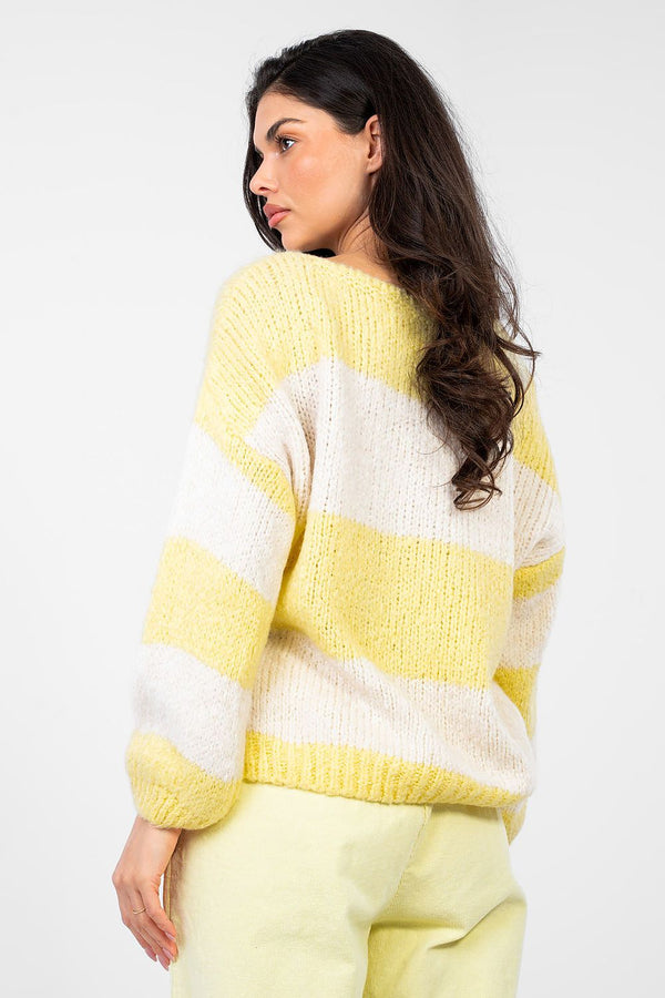 Jumper model 224389 Italy Moda