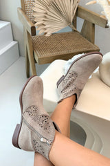 Boots model 224433 Step in style