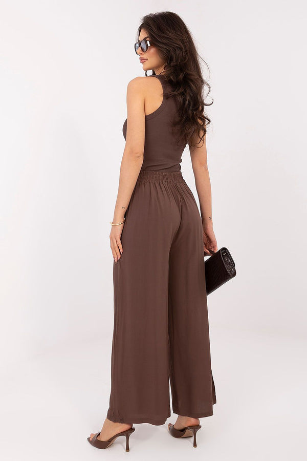 Women trousers model 226646 Italy Moda