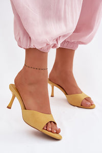 jaune