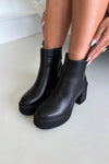  Platform boots model 230924 Step in style 